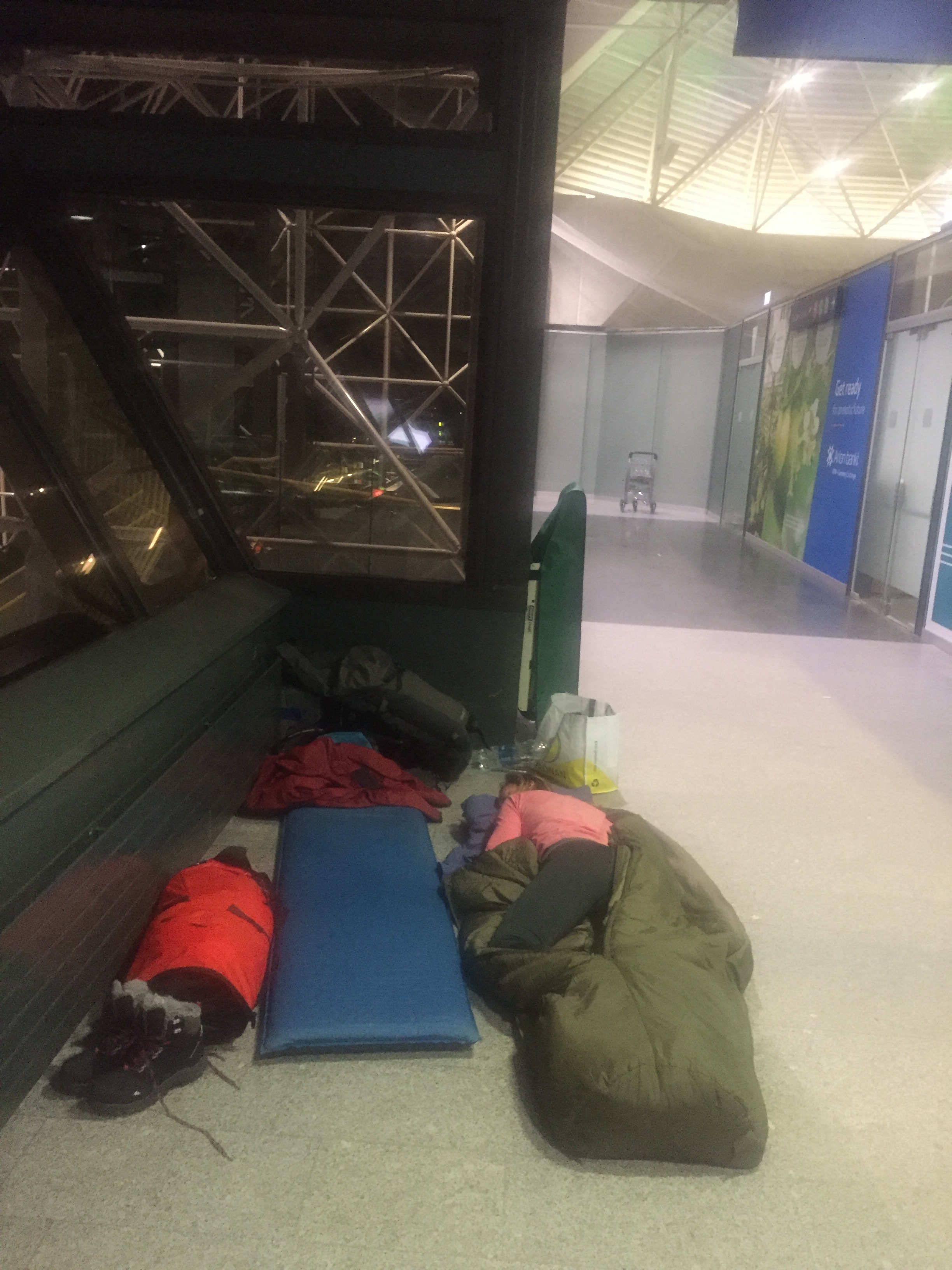 Slapen op het vliegveld