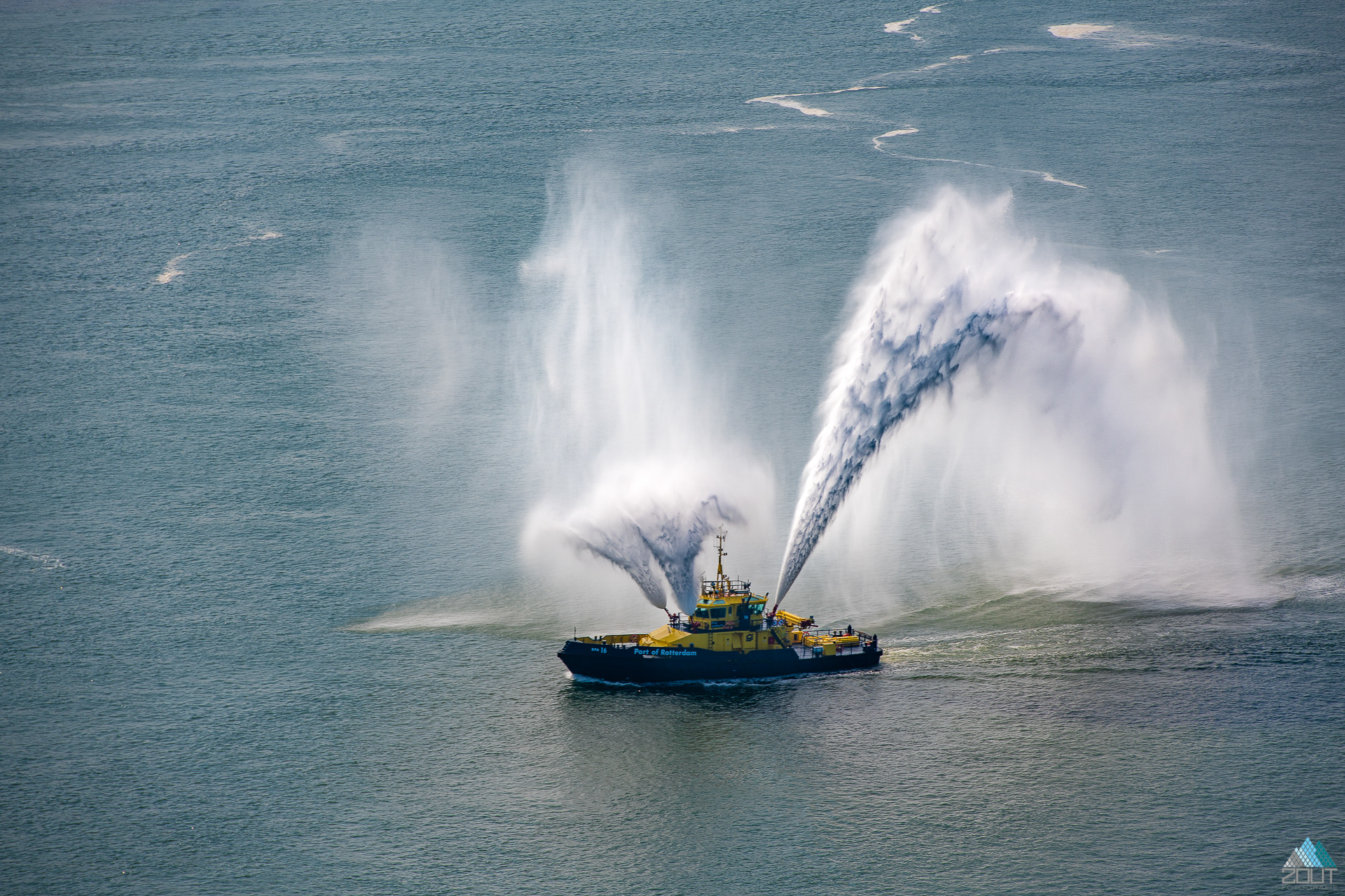 foto Evergreen EverAce-containership Rotterdam haven grootste boot ter wereld